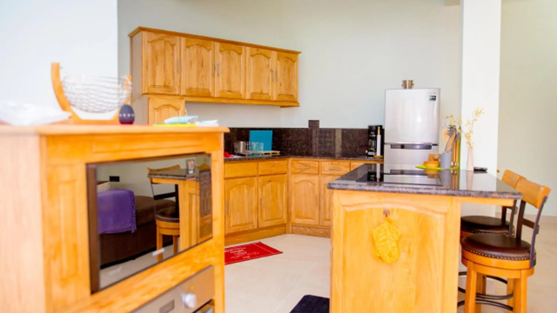 Au Cap Bright Apartment With Mountain View At The Cape 68 M² + Terrace 0*, Au Cap סיישל